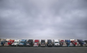 megatrucks-Semi-Trucks-Pa-002